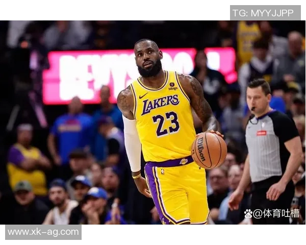 詹姆斯状态回暖引发热议预测他本赛季的精彩数据表现