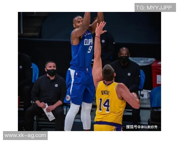 霍华德与小波特分享失去处子之身的不同经历与故事
